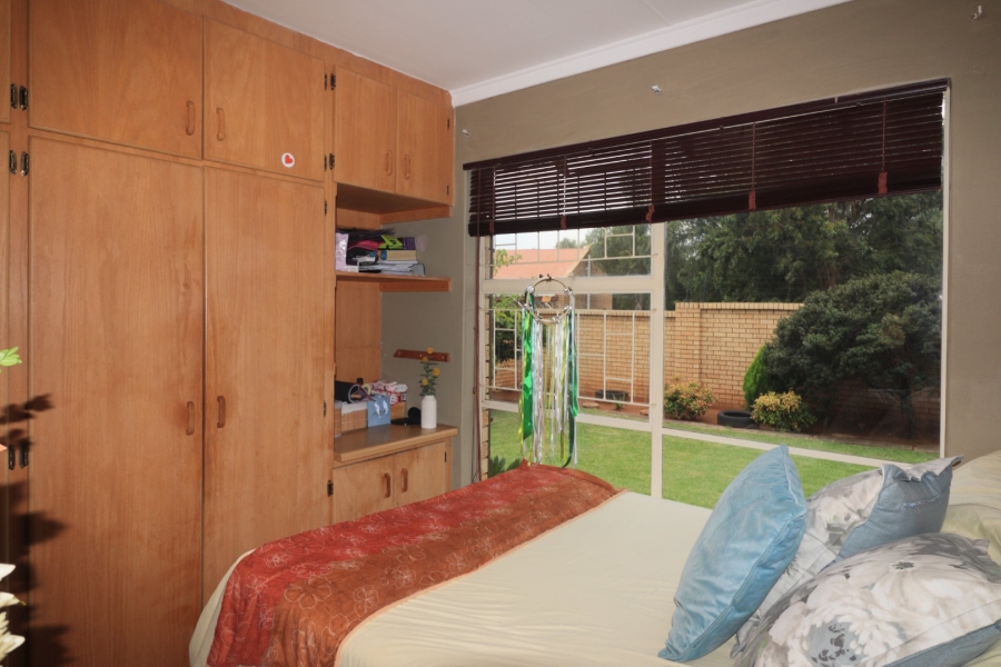 3 Bedroom Property for Sale in Langenhovenpark Free State